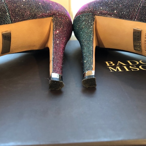 Like New Badgley Mischka Humble IV Peep Toe Sz 6.5 - Picture 11 of 16